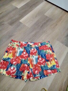 Merona Size 12 Flat Front Chino Style Shorts with a Colorful Floral Print